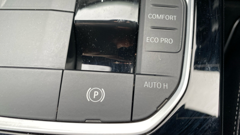 BMW 2 Series 218i M Sport 4dr DCT Petrol Saloon